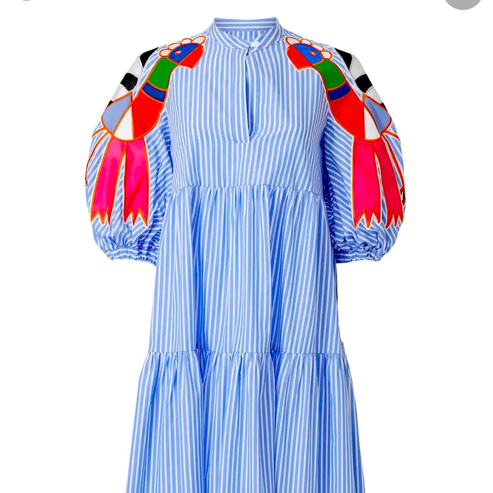 ISO of this Stella Jean Dress in a Size 6 or 8, I am looking to buy this dress.